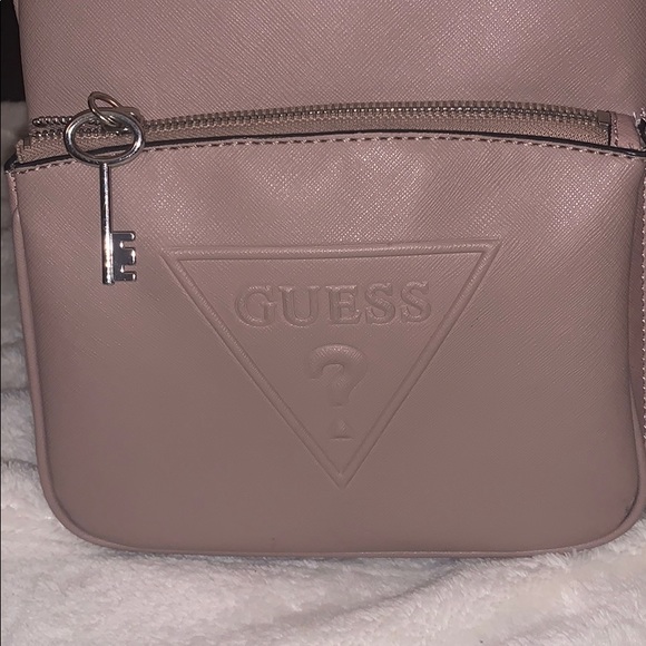 GUESS - Mauve Backpack - Picture 2 of 3